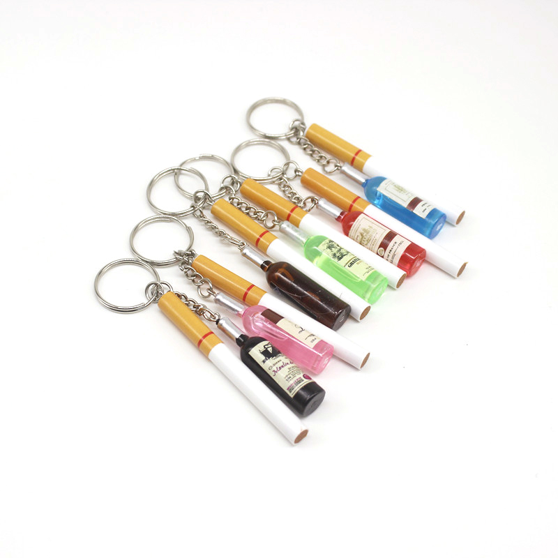 Beer Wine Hobby - ノベルティミニシャンパンタバコキーホルダー男性パンクワインビールボトルキーチェーンバッグ車の装身具ジュエリーパーティーボーイズギフト