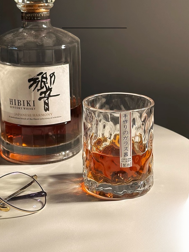 手作りのベトナムガラスカップ、ハンマーパターンのウイスキー・ - Wine In Beer Glass のレビューと価格